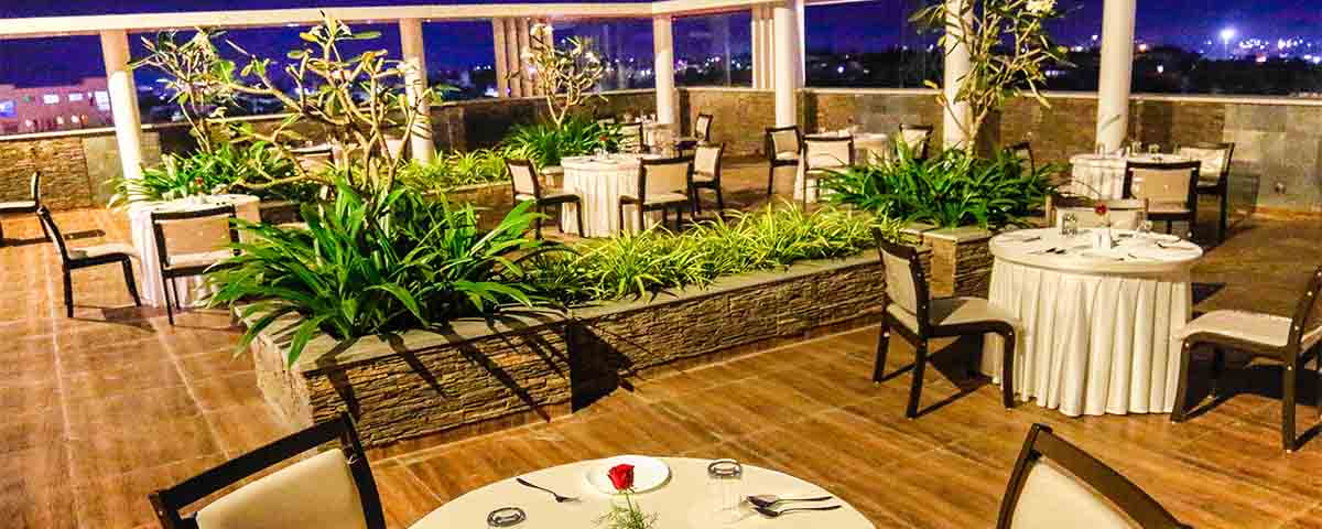 Vivera Grande | Dine Wine | RoofTop Restaurant 2